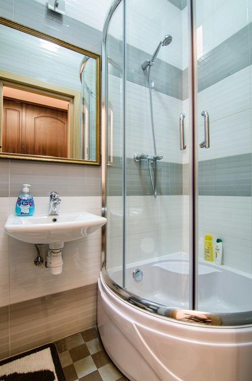Leogrand Apartments On Doroshenka 34 Λβιβ Εξωτερικό φωτογραφία